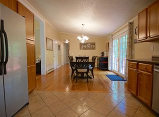 95 Colby Rd, Danville, NH 03819