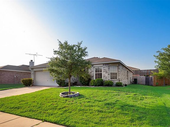 5th image of 1409 Feather Crest Dr