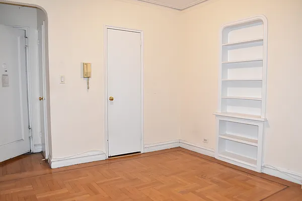 Rented by Brown Harris Stevens | media 13