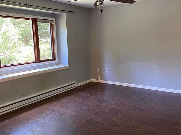 3rd image of 119 Naomi Ln