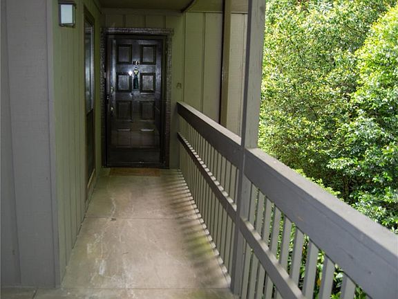 3rd image of 307 Smokerise Cir SE