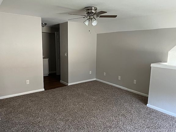 4th image of 17395 Dumont Dr