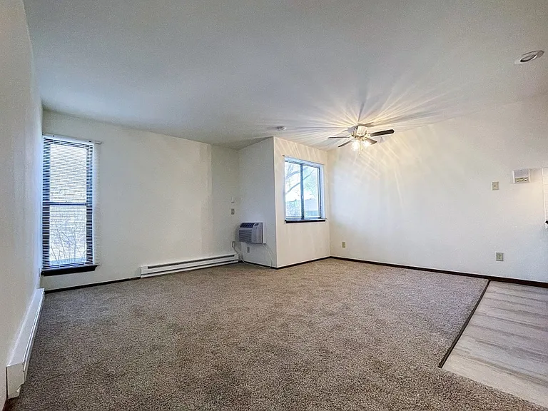 Country Meadows Apartments — Photo 27