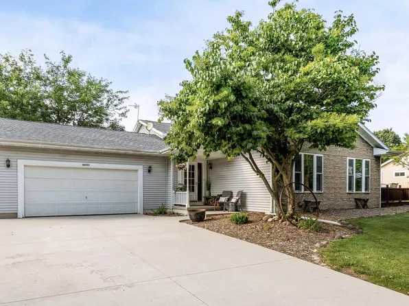 N6769 Woodfield LANE, Lake Mills, WI 53551