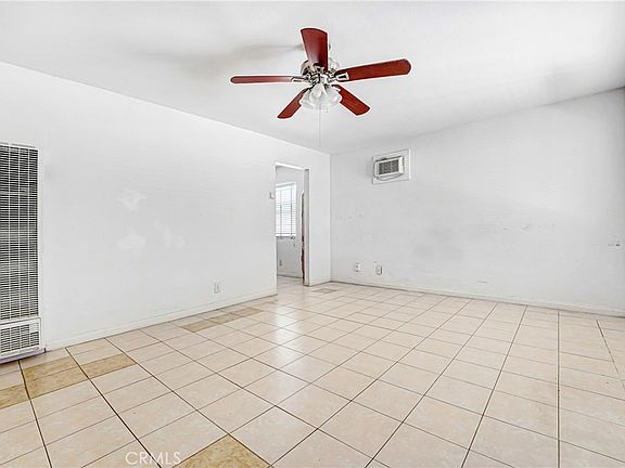 3rd image of 2734 Desert St