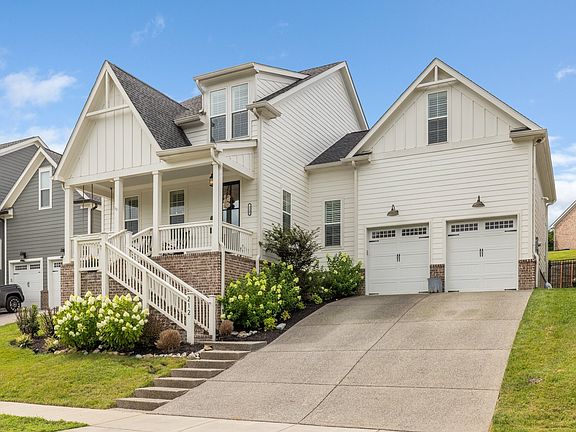 2nd image of 212 Rich Cir