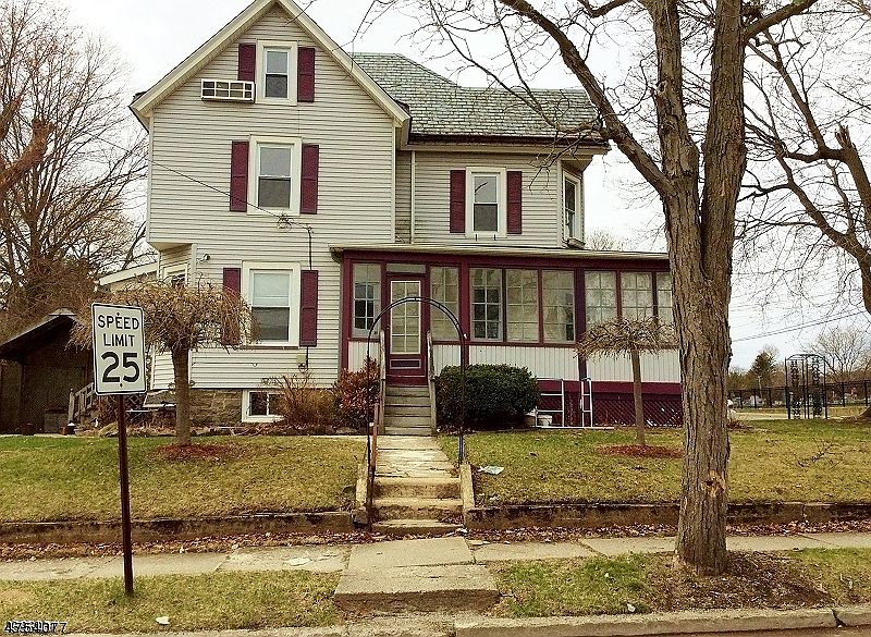 1st image of 25 Woodside Ave
