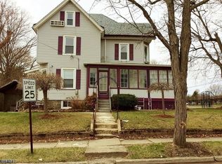 25 Woodside Ave, Newton, NJ 07860