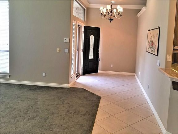 3rd image of 12511 Greenlea Chase W