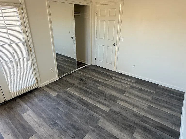 62350 Belmont St — Photo 21