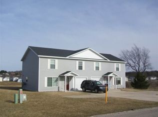 1521/1525 Mark Ln, Cadillac, MI 49601