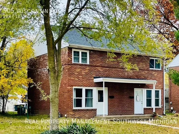 905 Wisconsin Ave, Saint Joseph, MI 49085