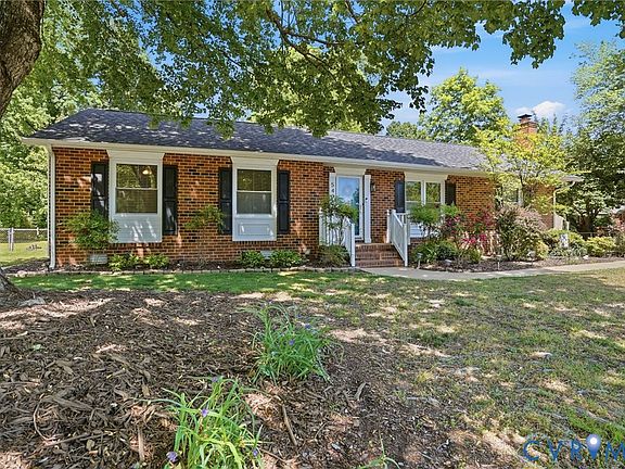 3rd image of 5406 Huntingcreek Dr