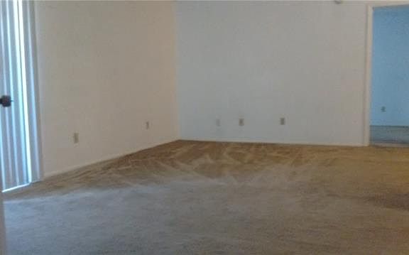 4th image of 709 Greenlawn Blvd