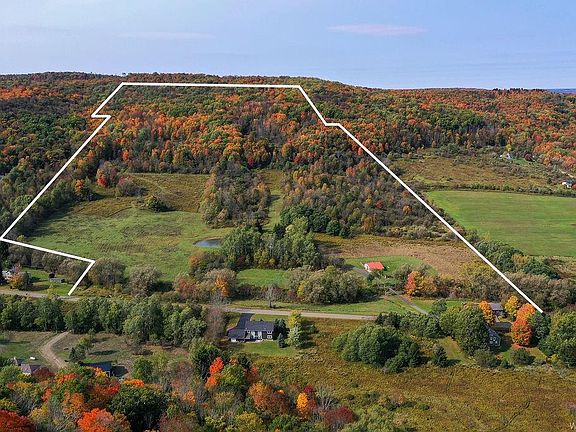 4th image of 6961 Hencoop Hollow Rd