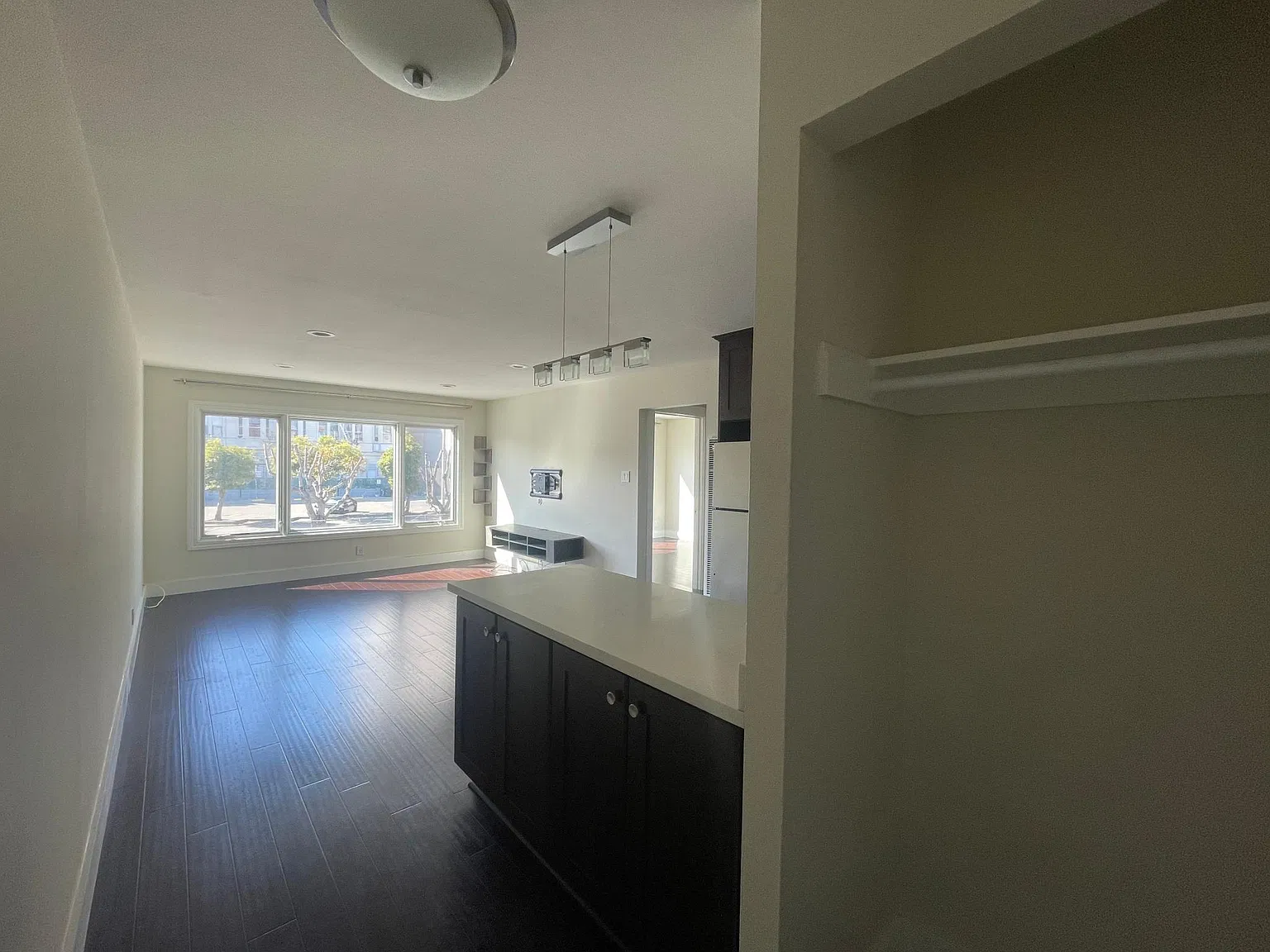 711 Capp St — Photo 2