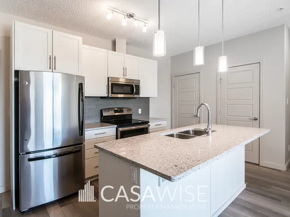 1144 Adamson Dr SW #218, Edmonton, AB T6W 2X7