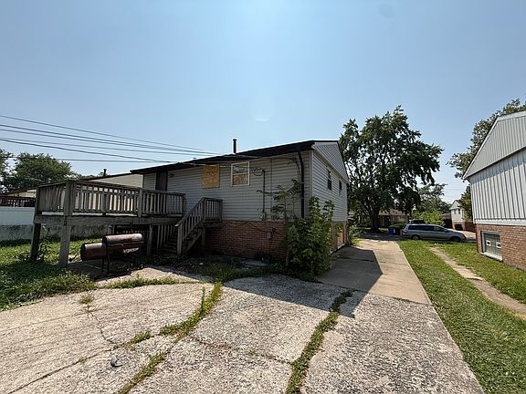 2nd image of 11723 S Racine Ave