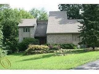 5123 Pine Hill Cir photo 1