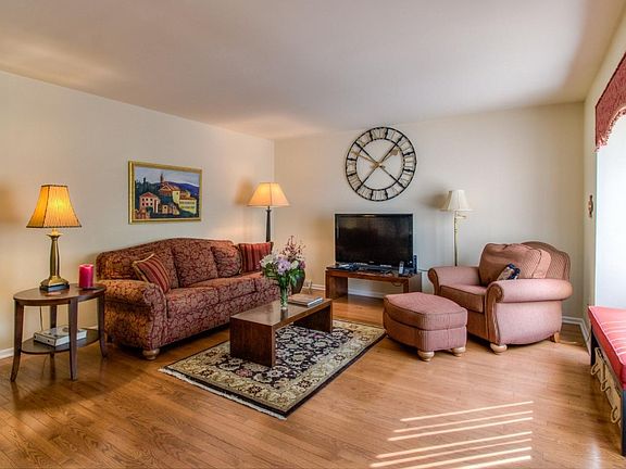 2nd image of 4802 Hogan Dr