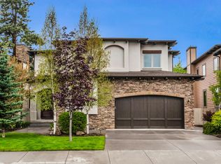 60986 Woods Valley Pl, Bend, OR 97702