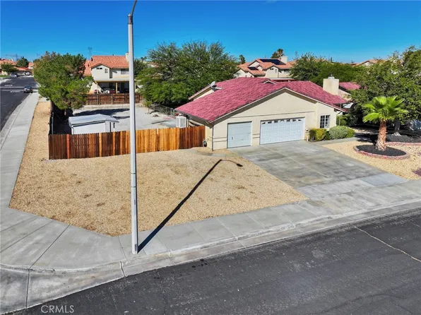 12802 Dillon Ln, Victorville, CA 92392