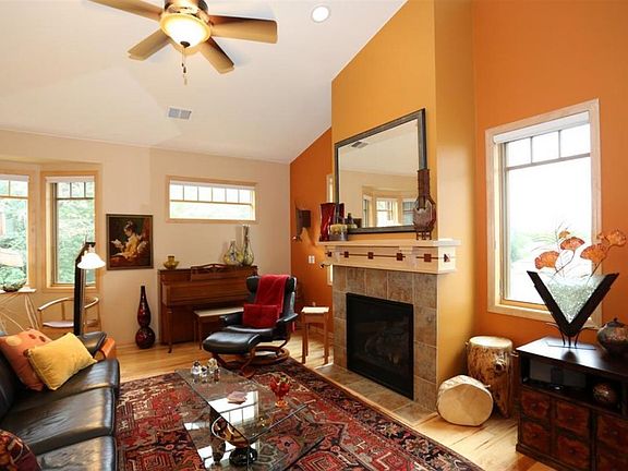 2nd image of 5511 McGann Ln Unit 211
