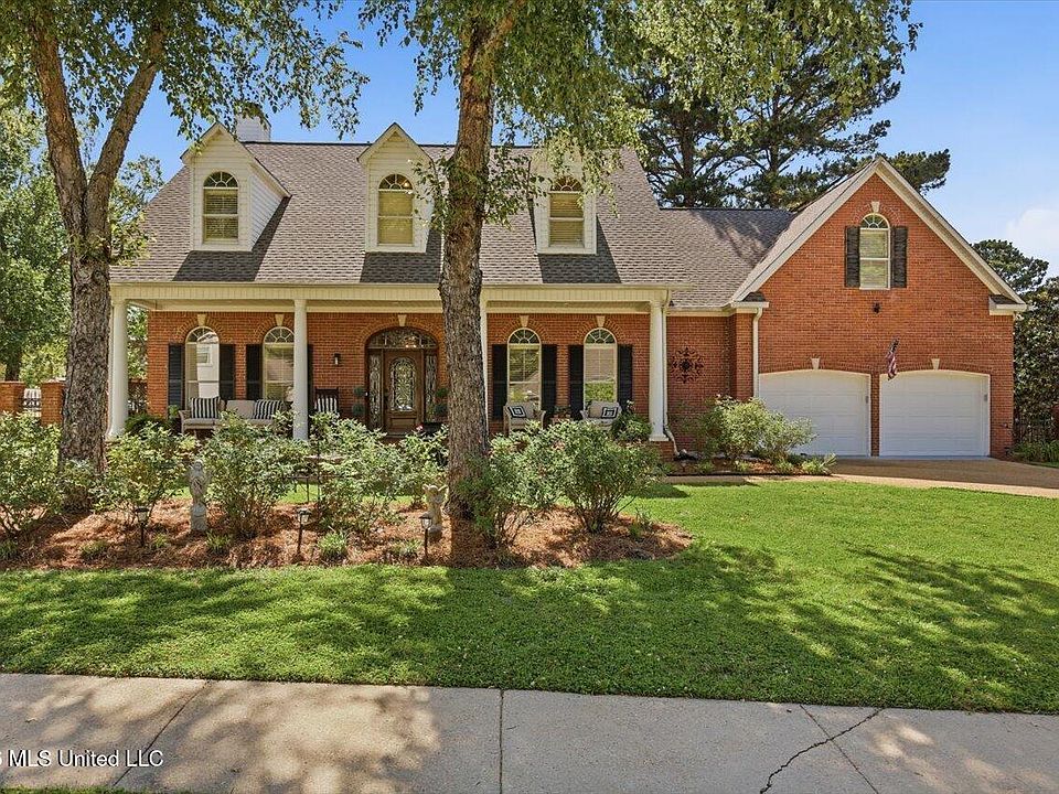 1st image of 131 Eastpointe Cir
