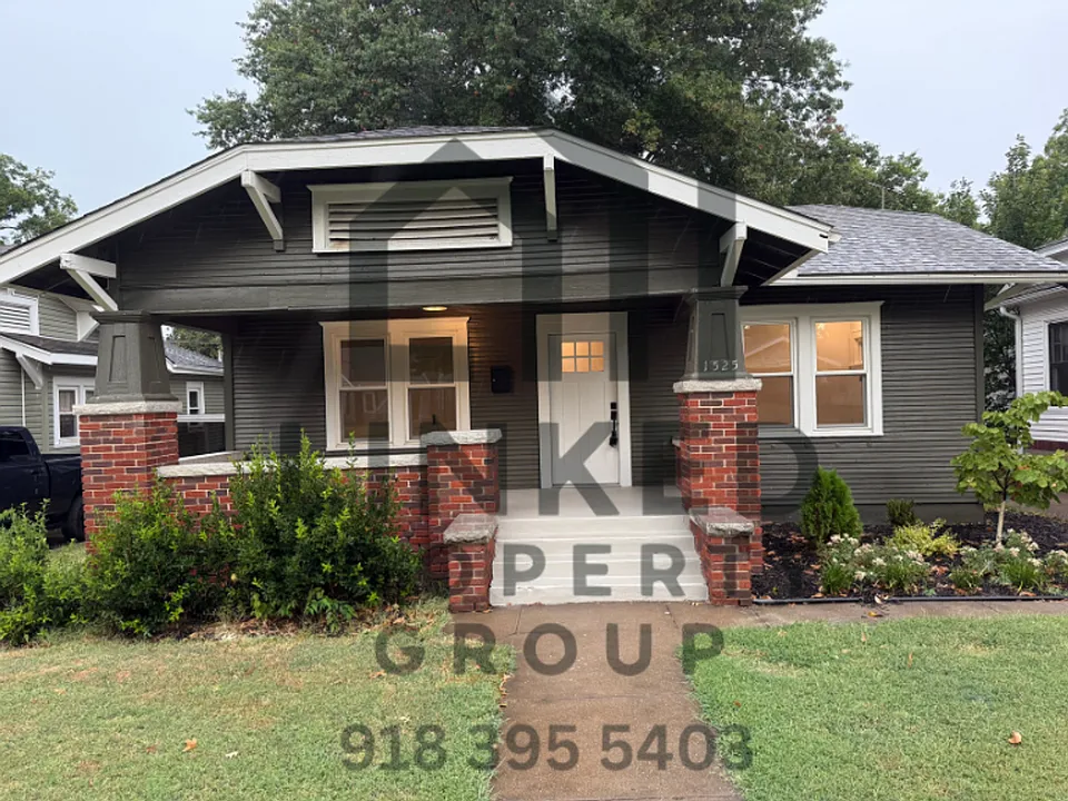 1525 S Dewey Ave