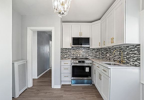 2nd image of 3060 Heath Ave #3