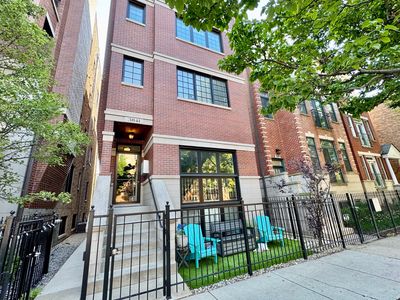 3841 N Southport Ave APT 3, Chicago, IL, 60613