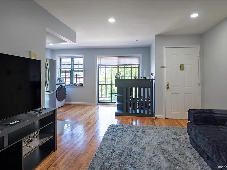 103-02 42nd Ave #4D — Photo 10