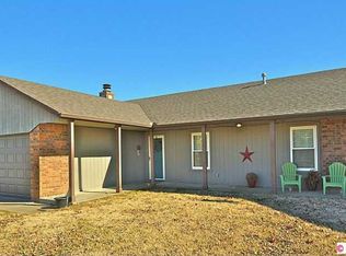 321 S Fairfax Ave, Skiatook, OK 74070