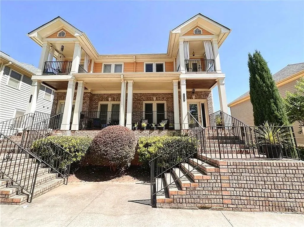 3 bed, 3.5 bath, 1742 sqft, $3,995 — Photo 1