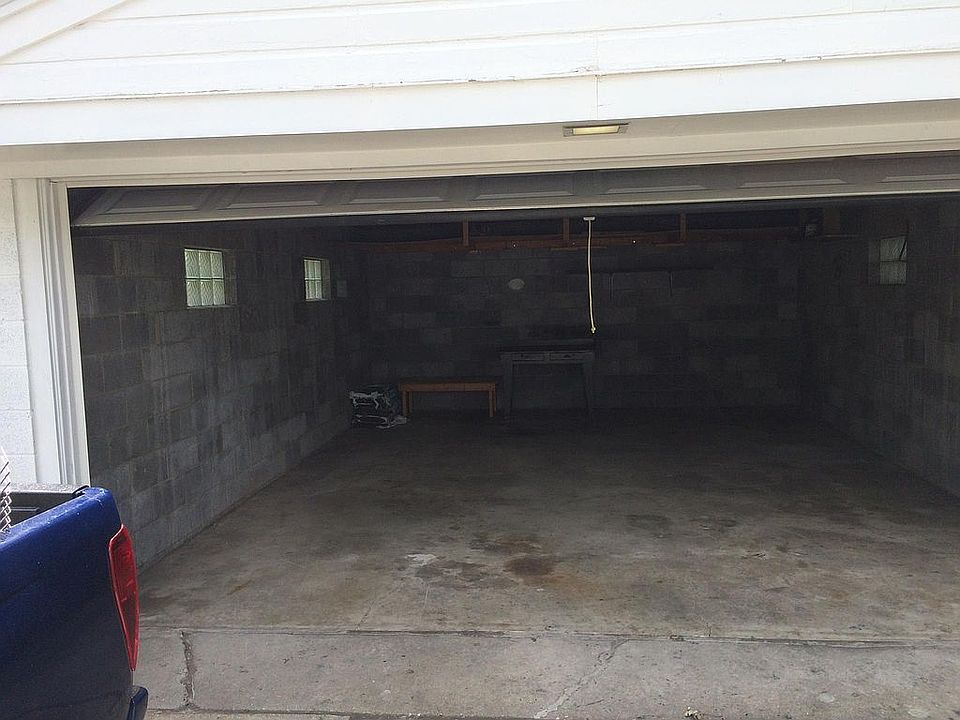 Two car block garage 