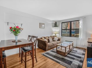 5235 39th Rd APT 3B, Woodside, NY 11377