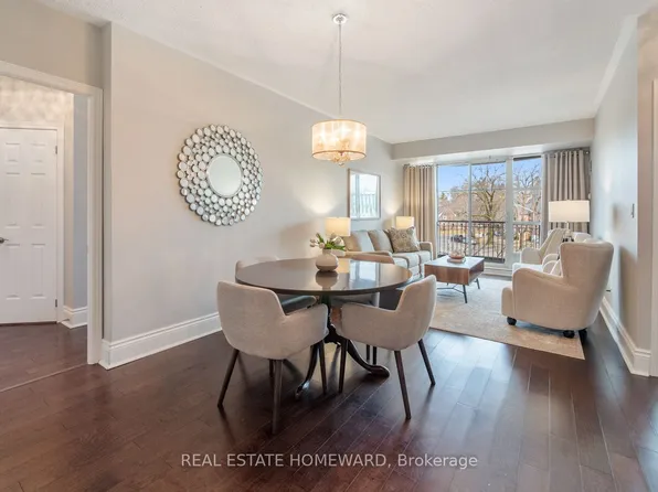 3085 Bloor St W #312, Toronto, ON M8X 1C9