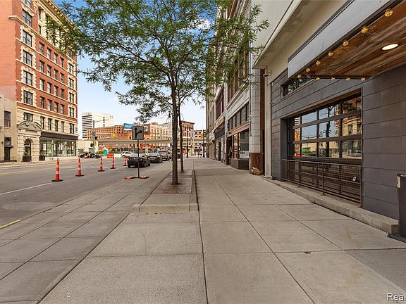 4th image of 1323 Broadway St #7B