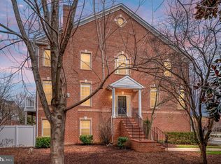 515 Dunmore St, Fredericksburg, VA 22401