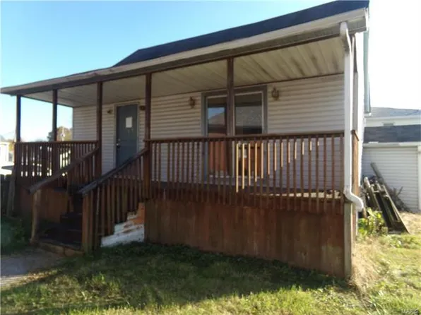 903 Greenwood St, Madison, IL 62060