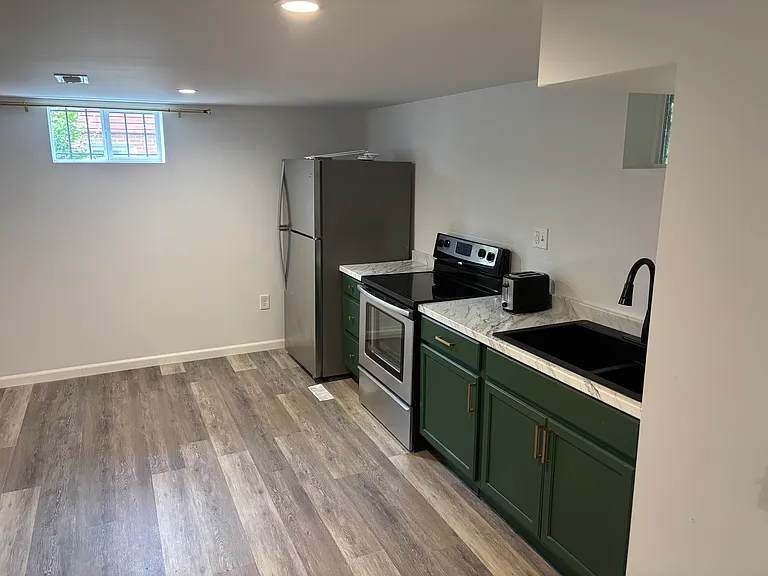 6315 Joslyn Pl — Photo 10