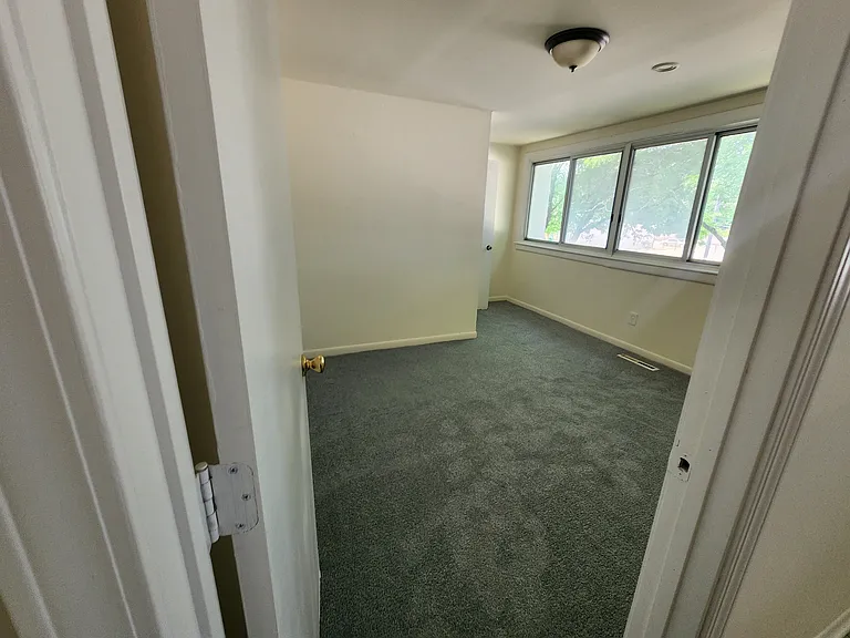 22712 Harper Ave #1 — Photo 8