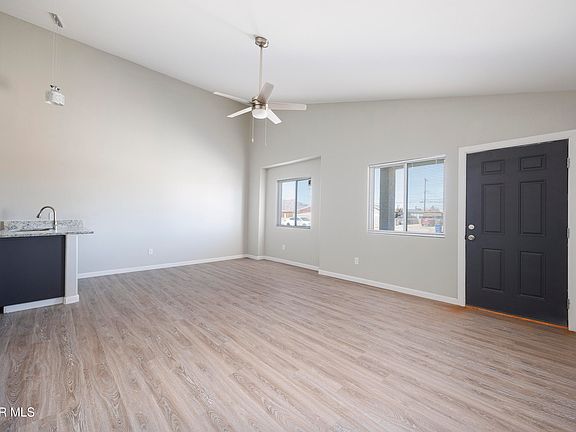 5th image of 5204 Sun Valley #A-el