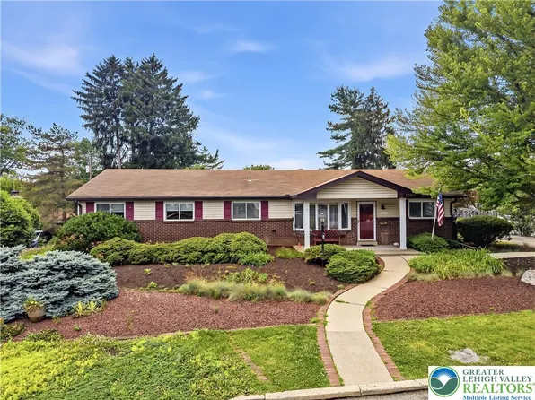 1042 N 38th St S, Allentown, PA 18104
