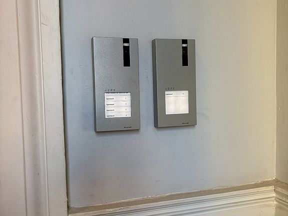 2nd image of 286 Bunker Hill St APT 2