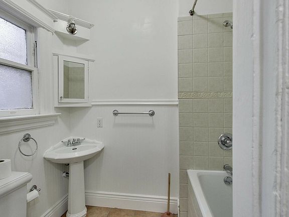 5th image of 617 Natoma St