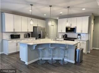 18592 61st Ave N, Plymouth, MN 55446