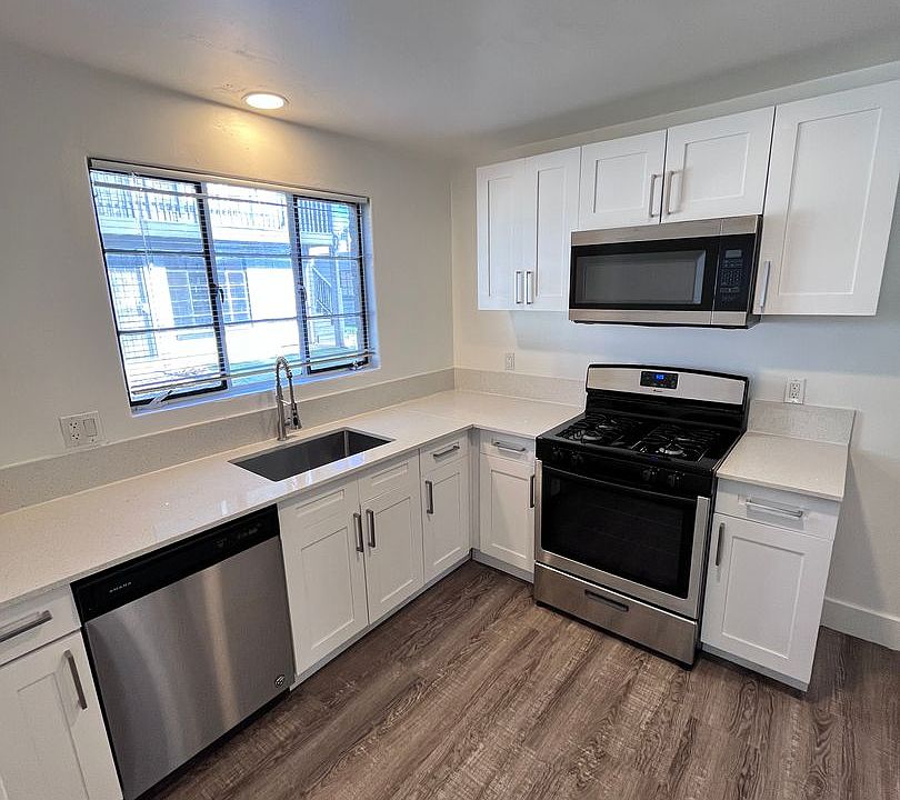 1st image of 15-35 N Longfellow Ave #Fa19