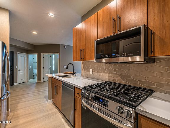 5th image of 6900 E PRINCESS Drive #2106