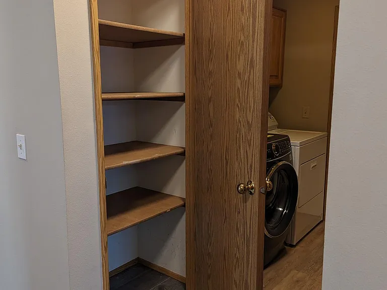 815 Sieverkropp Dr — Photo 26